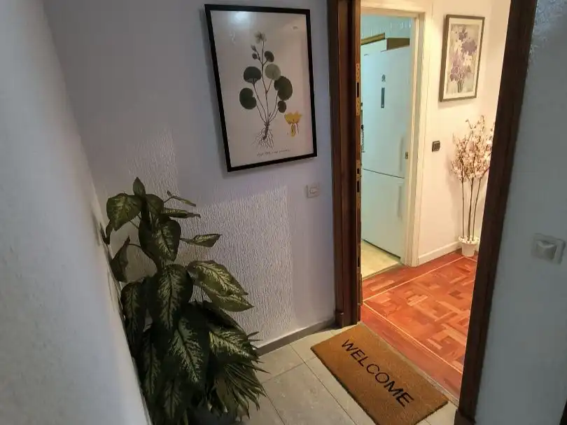 Wohnung zum Verkauf in Calle Isla Malaita, 9, Peñagrande Wohnung zum Verkauf in Madrid mit Heizung, Privatgarten und Parkett