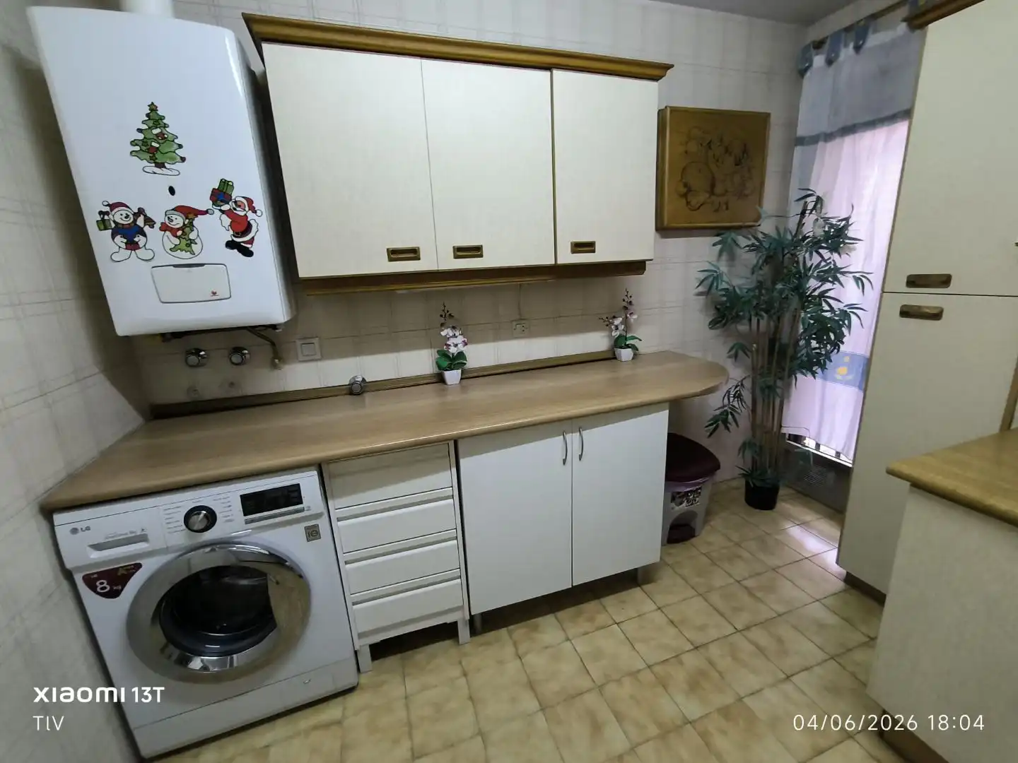Wohnung zum Verkauf in Calle Isla Malaita, 9, Peñagrande Küche von Wohnung zum Verkauf in Madrid mit Heizung, Privatgarten und Parkett