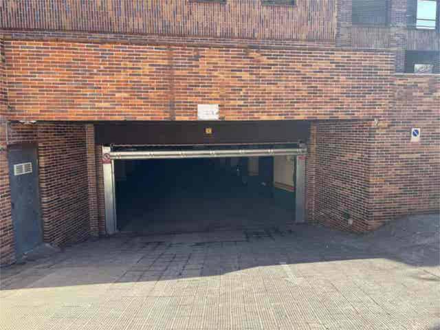 Garaje en Alquiler en Navalquejigo - Los Arroyos