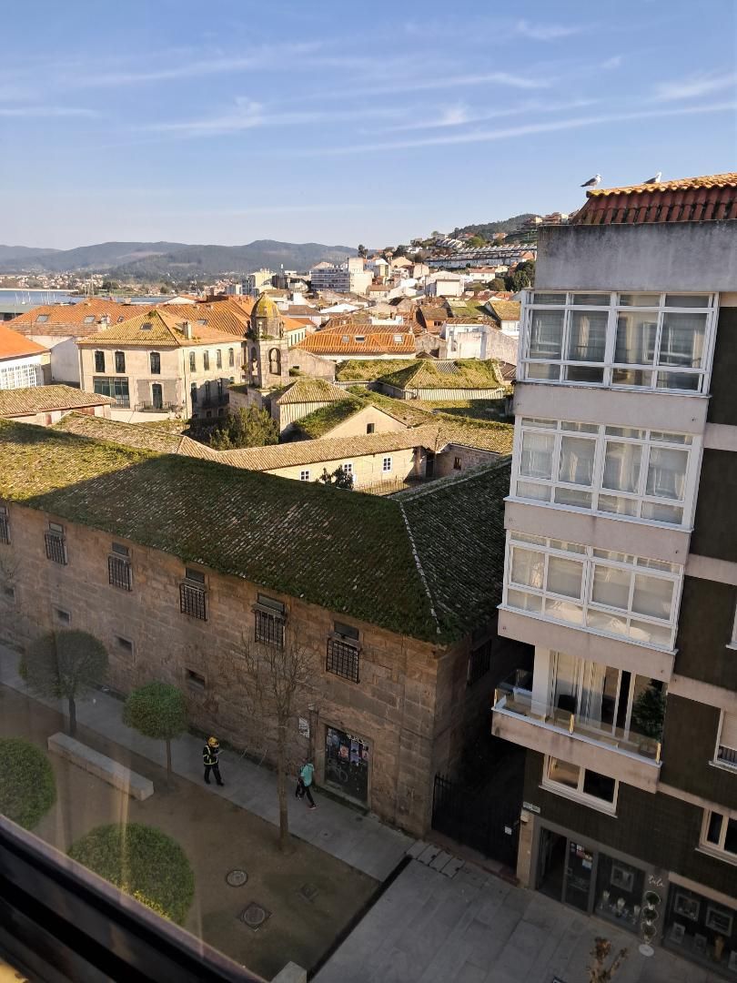 Vista exterior de Pis de lloguer en Baiona amb Calefacció, Parquet i Moblat