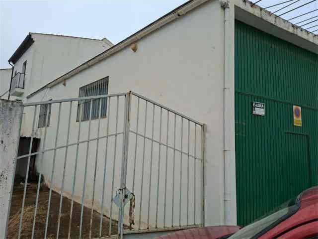 Local comercial en Alquiler en Cuevas de San Marcos