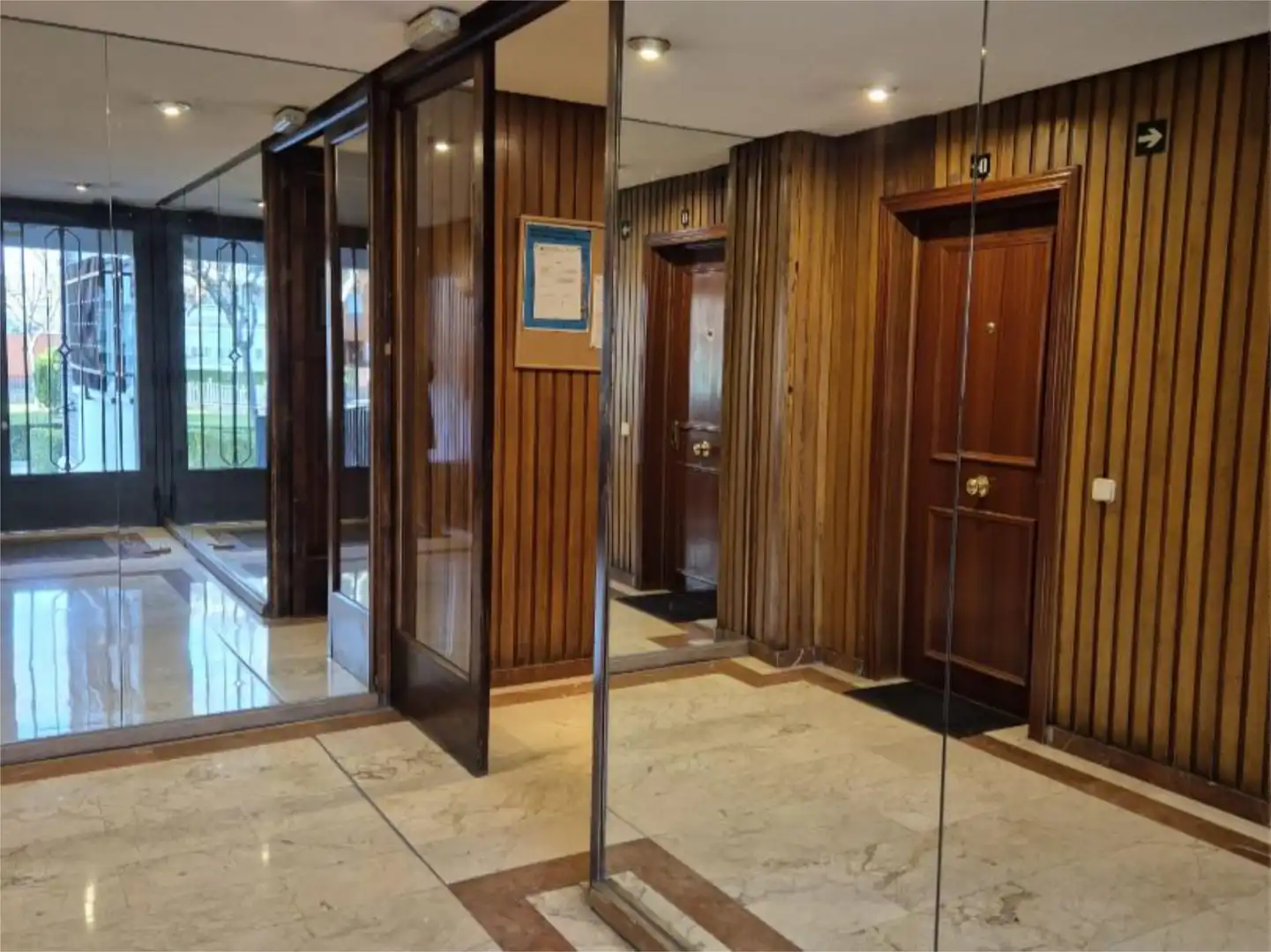 Flat for sale in Calle Batel, 6, Alameda de Osuna Flat for sale in Madrid Capital with Terrace and Swimming Pool