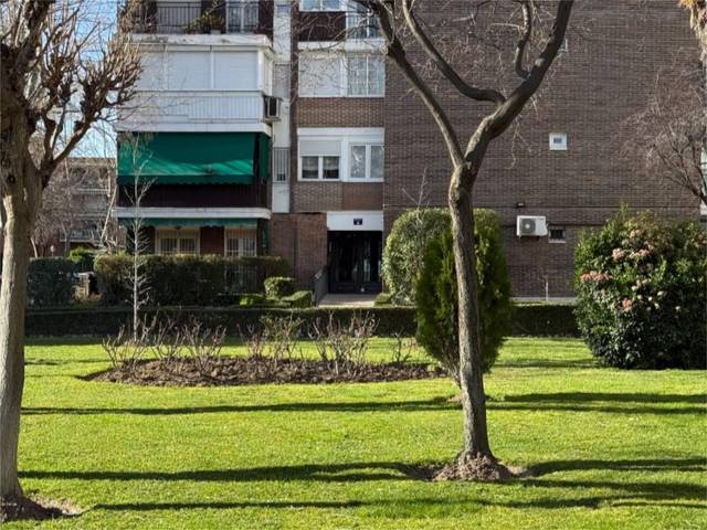 Piso en Venta en Calle Batel, 6 en Alameda de Osuna