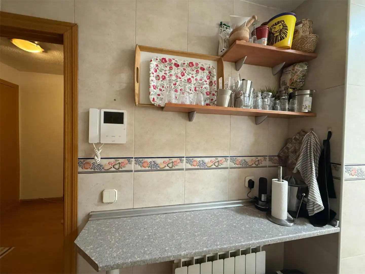Flat for sale in Calle Batel, 6, Alameda de Osuna Kitchen of Flat for sale in Madrid Capital with Terrace and Swimming Pool