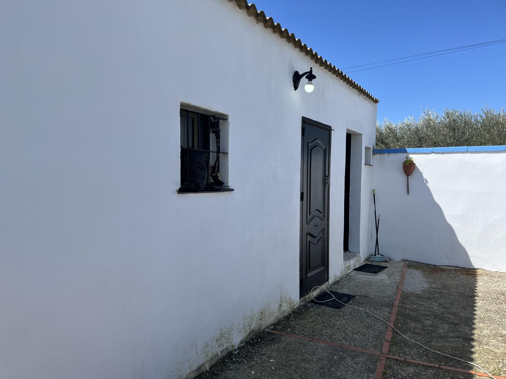 Vista exterior de Casa o chalet en venta en Chiclana de la Frontera con Aire acondicionado, Jardín privado y Trastero