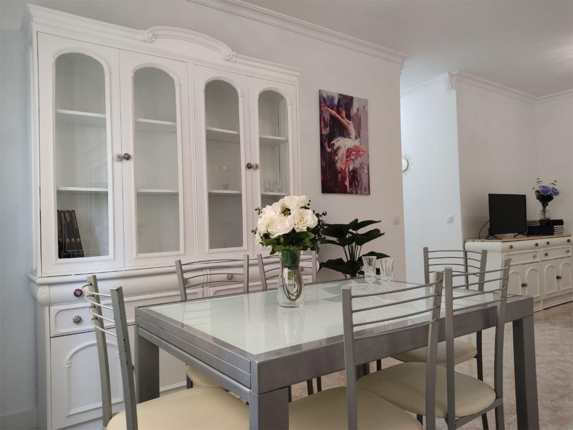 Comedor de Piso de alquiler en  Cádiz Capital con Aire acondicionado