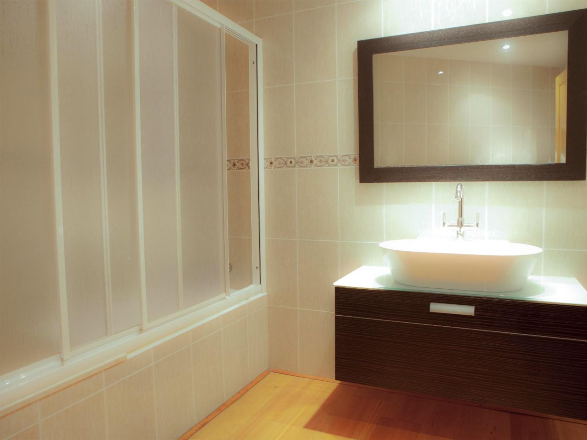 Bany de Casa adosada de lloguer en  Palma de Mallorca amb Aire condicionat, Parquet i Moblat