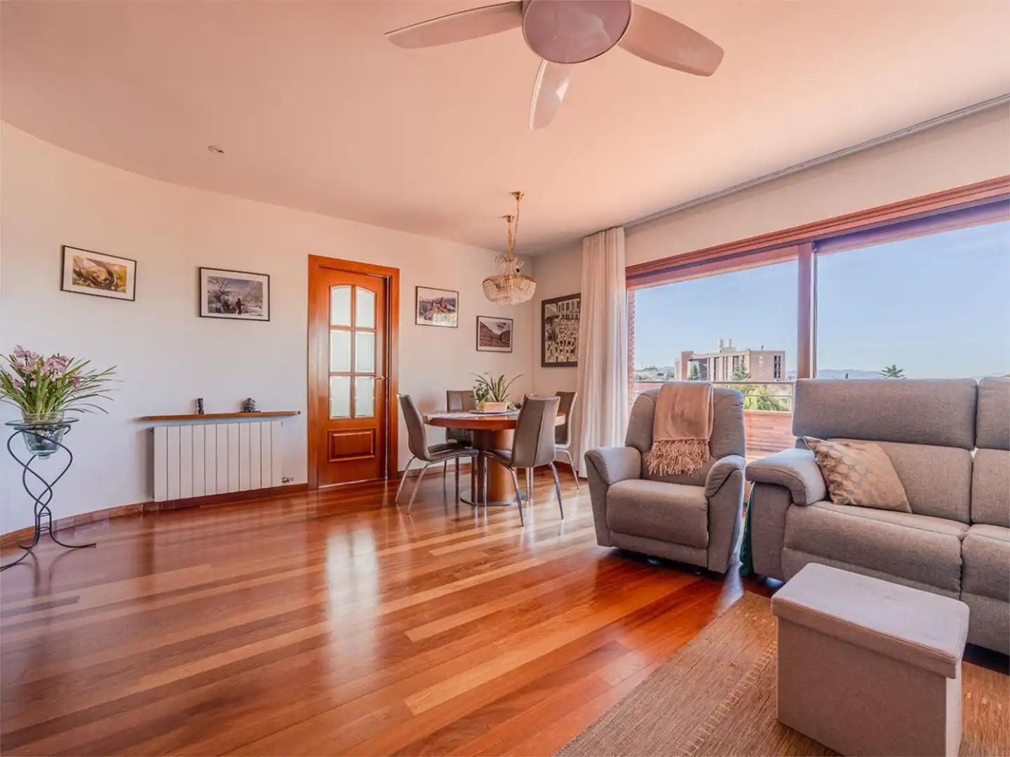 Casa o chalet en venta en Carrer Maresme, 17, Font Verda Sala de estar de Casa o chalet en venta en Granollers con Terraza y Balcón