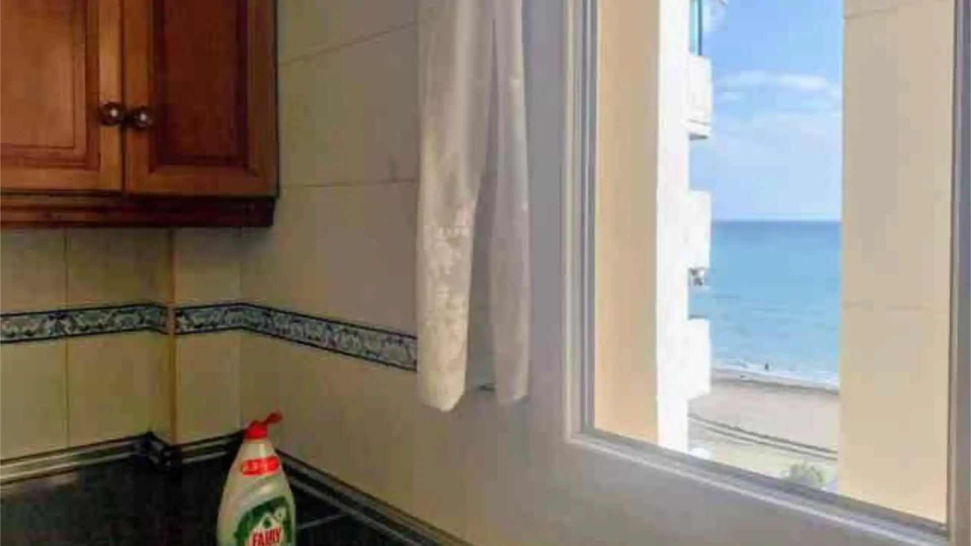 Bathroom of Apartments for sale in Estepona