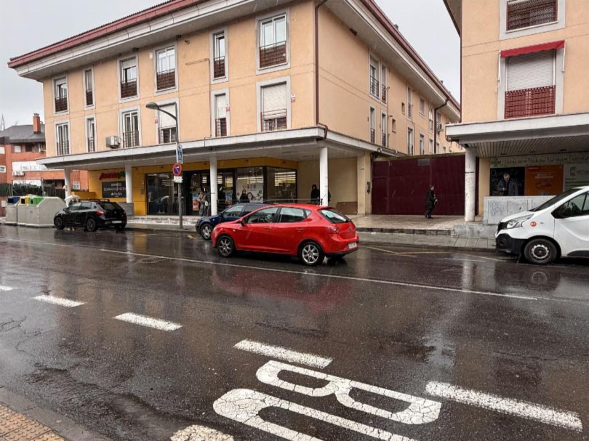 Außenansicht von Wohnungen zum Verkauf in Galapagar mit Heizung und Möbliert