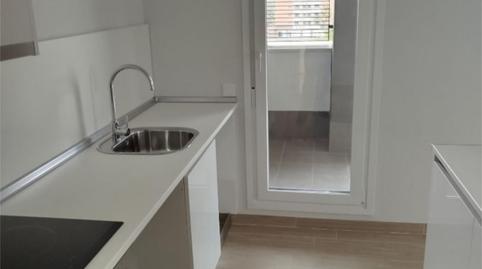 Foto 4 de Piso de alquiler en Avenida Felipe González Márquez, 8, Entrenúcleos, Dos Hermanas