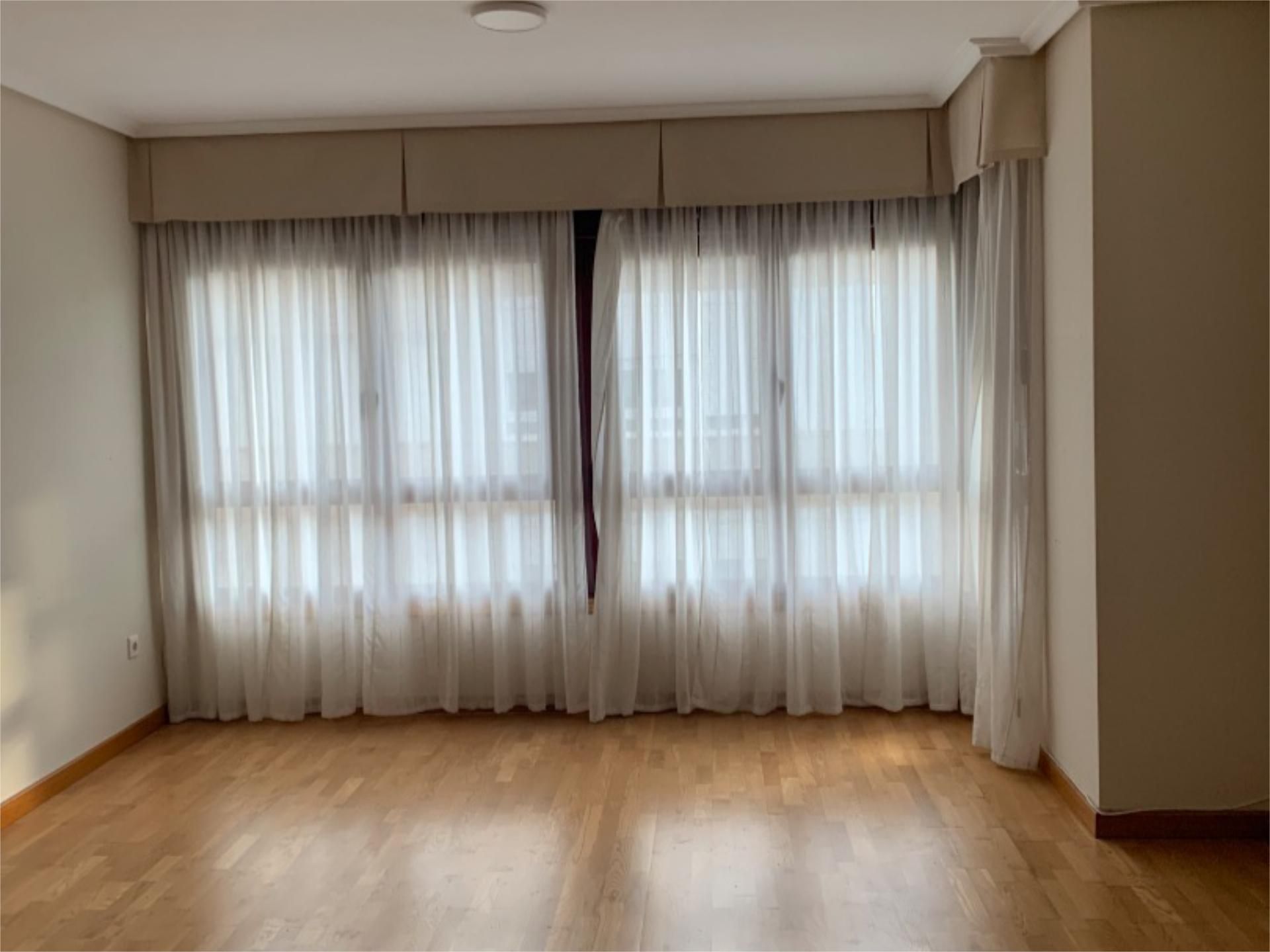 Bedroom of Flat for sale in A Rúa   with Parquet flooring, Storage room and Video intercom