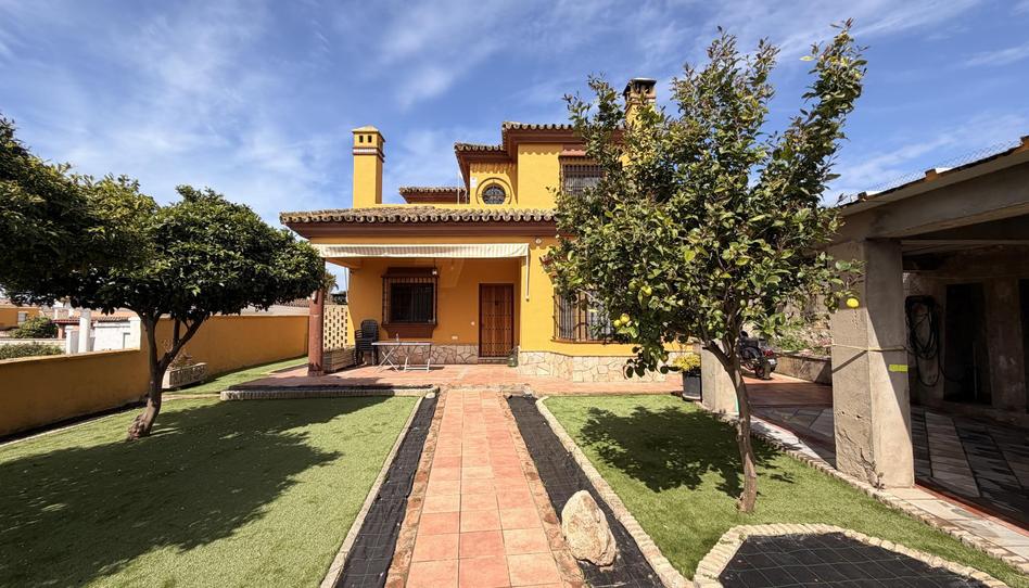 Casa o chalet en venta en Avenida Molino del Platero, 18, Cuatro Pinos - El Carmen, El Puerto de Santa María - imagen 1 Foto 1 de Casa o chalet en venta en Avenida Molino del Platero, 18, Cuatro Pinos - El Carmen, El Puerto de Santa María