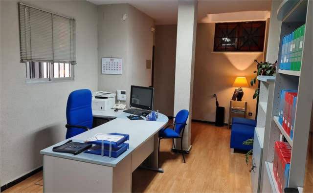 Oficina en Alquiler en Perchel Sur - Plaza de Toros Vieja