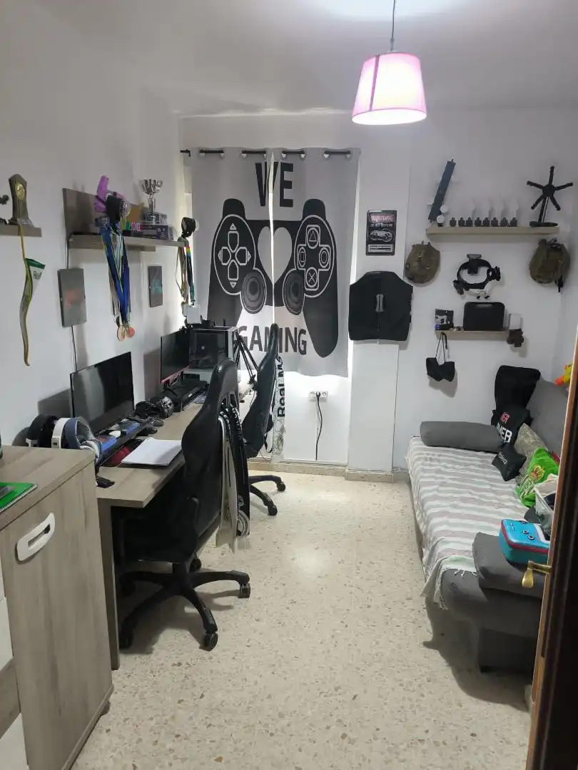 Piso en venta en Calle José de Espronceda, 5, Pescadores - Saladillo Piso en venta en Algeciras con Aire acondicionado, Calefacción y Trastero
