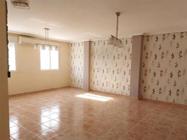 Casa adosada en Venta en Calle la Roda, 16 en La Gineta