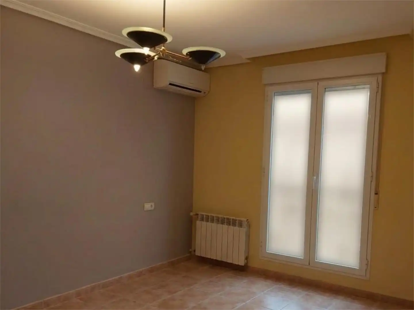Detached homes for sale in Calle la Roda, 16, La Gineta Bedroom of Detached homes for sale in La Gineta with Air Conditioner, Terrace and Balcony