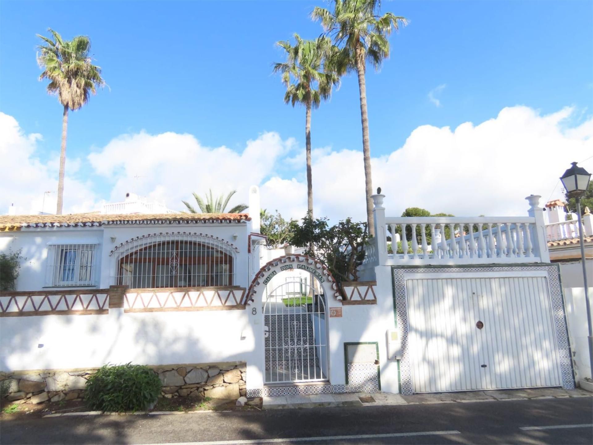 Vista exterior de Casa o xalet de lloguer en Mijas amb Aire condicionat, Terrassa i Piscina