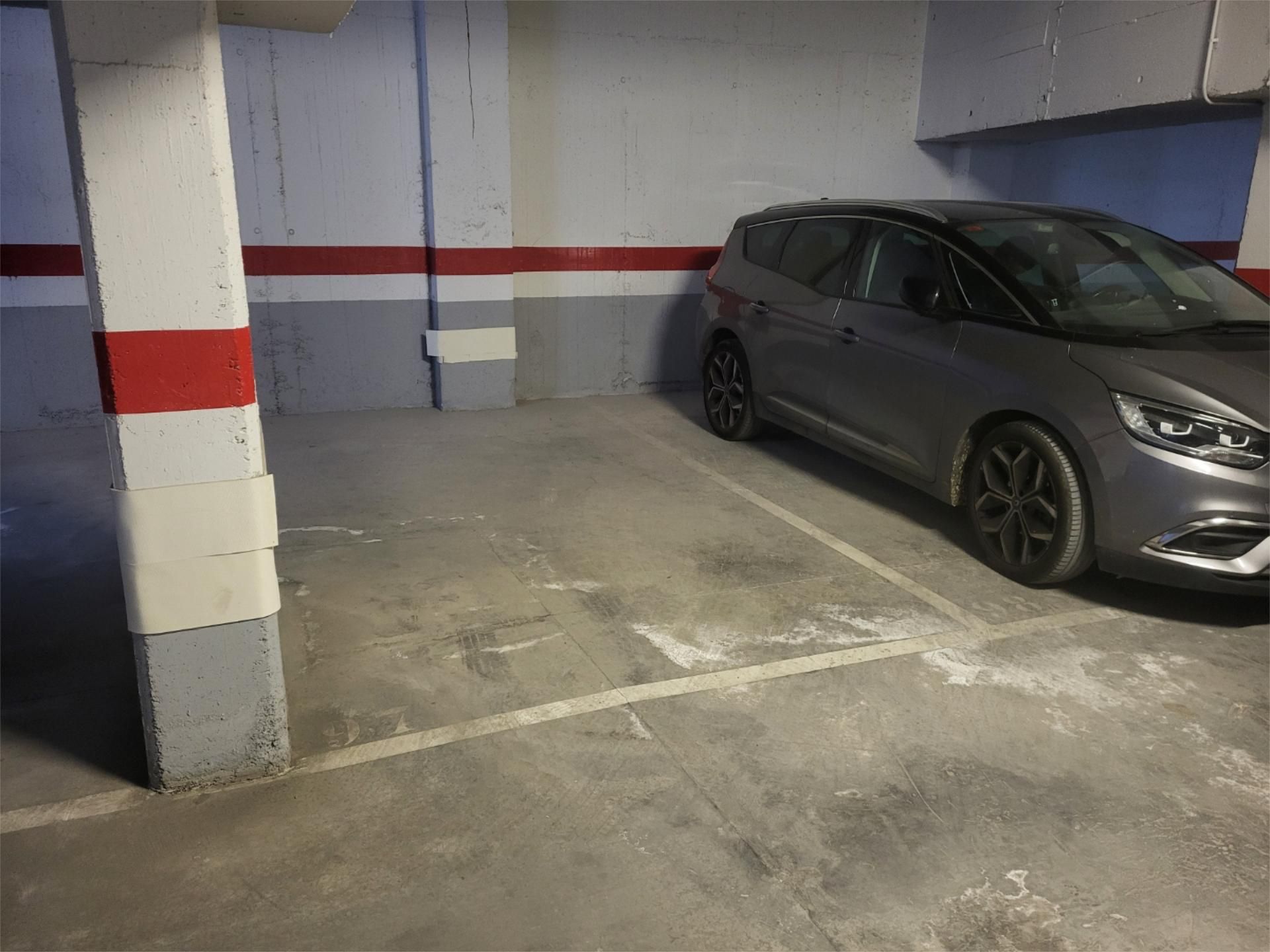 Parkplatz von Garage zur Miete in Dos Hermanas