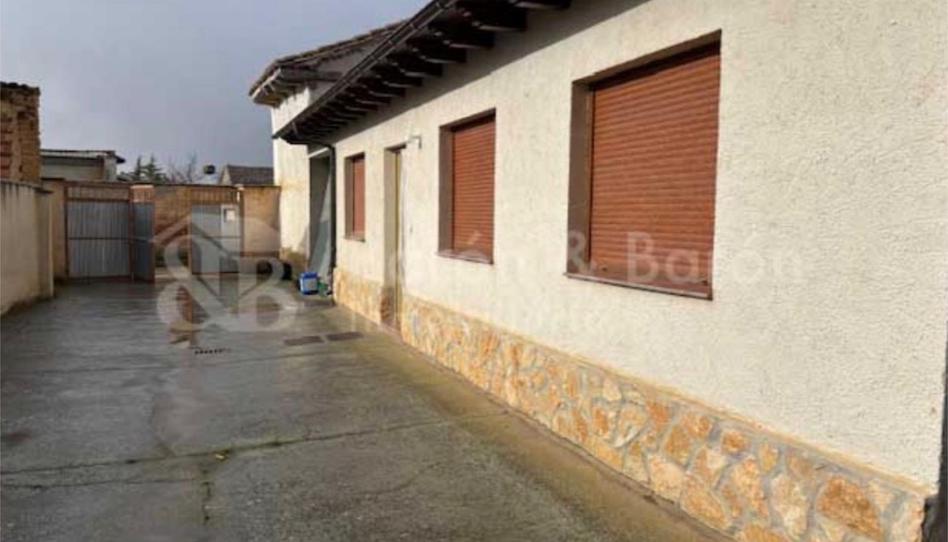 Casa o chalet en venta en Calle Cantarranas, 1, Calahorra de Boedo, Palencia - imagen 1 Foto 1 de Casa o chalet en venta en Calle Cantarranas, 1, Calahorra de Boedo, Palencia