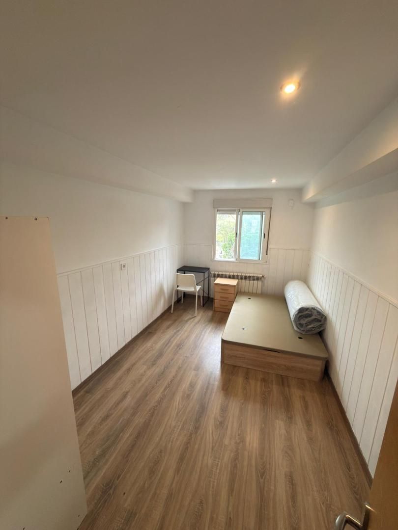 Habitación de Piso para compartir en  Madrid Capital con Calefacción, Parquet y Trastero
