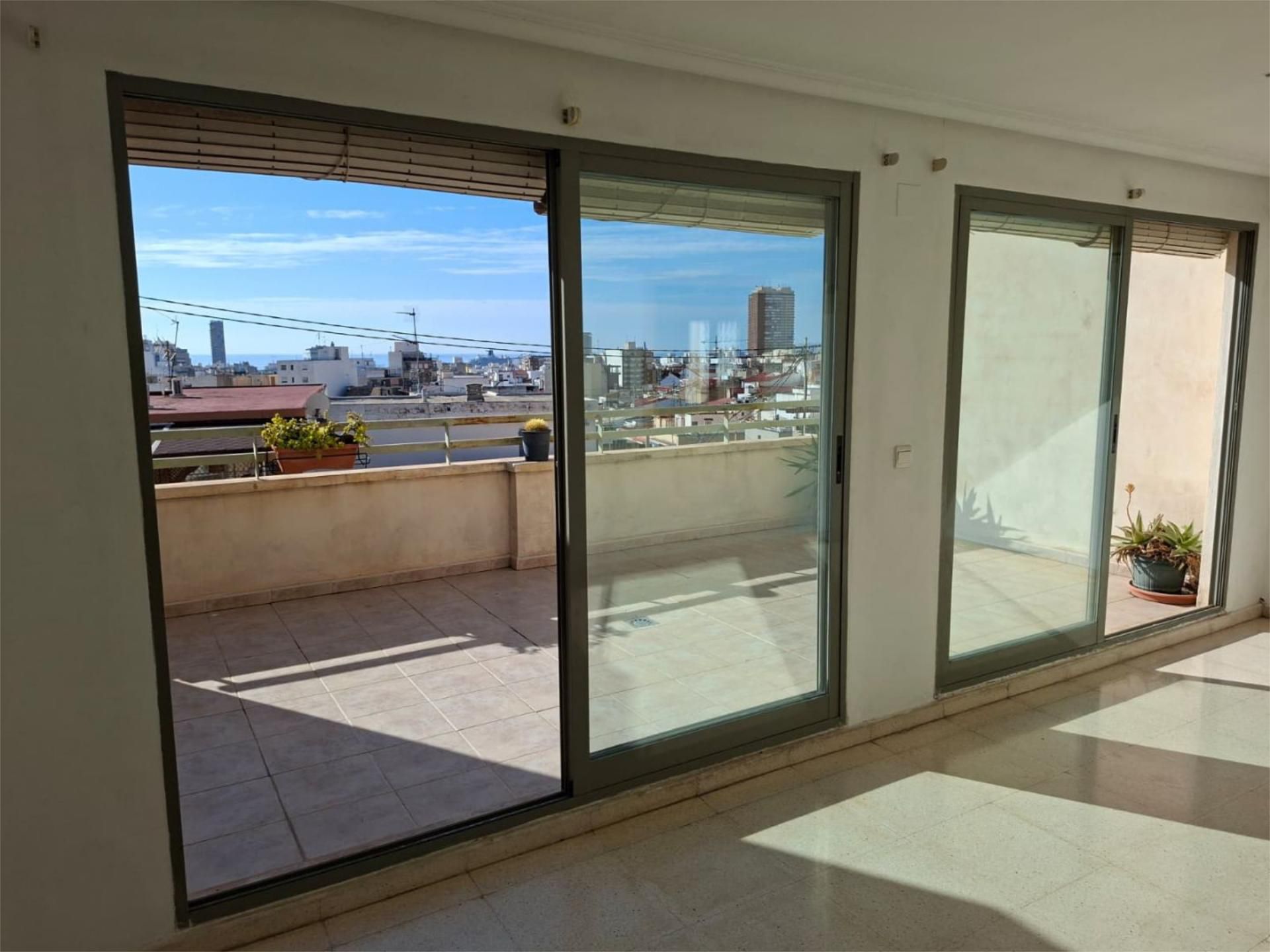 Terraza de Ático en venta en Alicante / Alacant con Aire acondicionado y Terraza