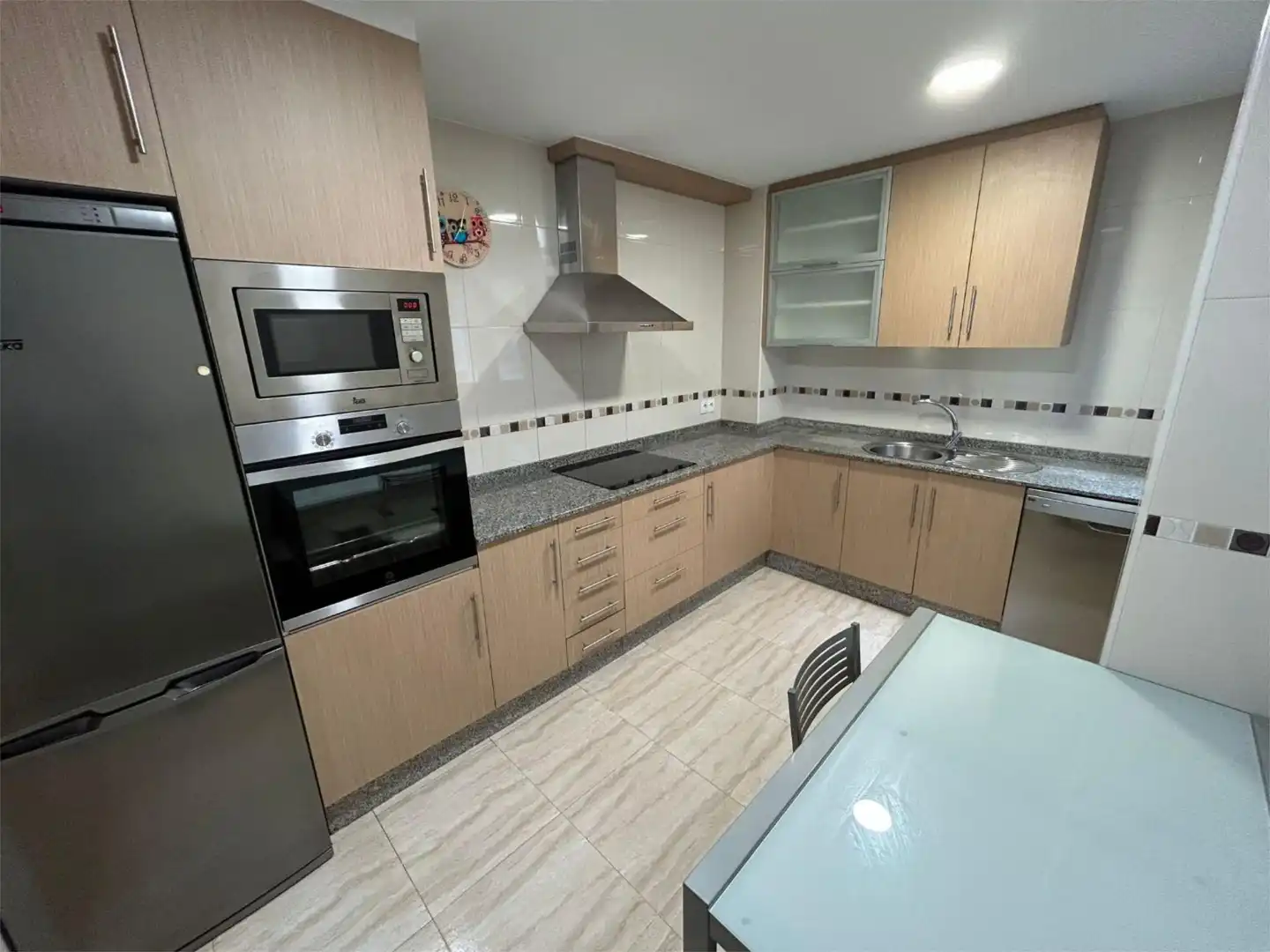Cocina de Piso de alquiler en Vilagarcía de Arousa con Calefacción, Trastero y Amueblado