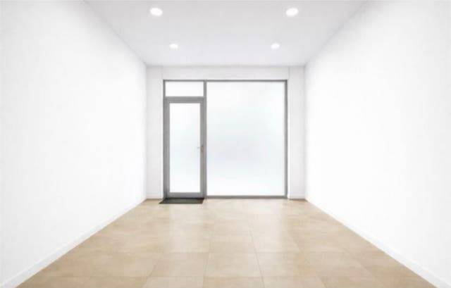 Local comercial en Alquiler en Aguamarga