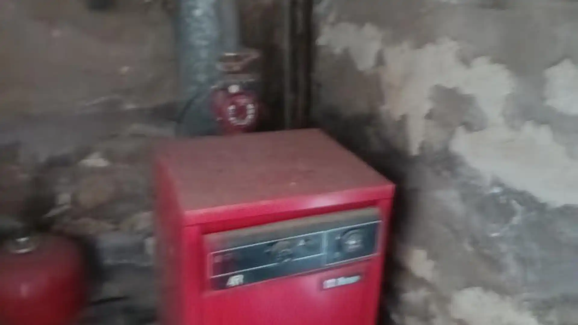 Casa adosada en venda en Arenas de San Juan  amb Calefacció, Traster i Balcó