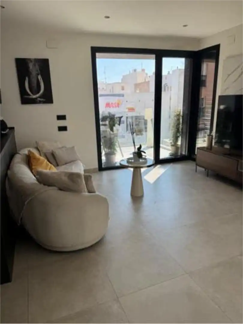 Apartamento en venta en Centro - Muelle Pesquero Sala de estar de Apartamento en venta en Torrevieja con Terraza