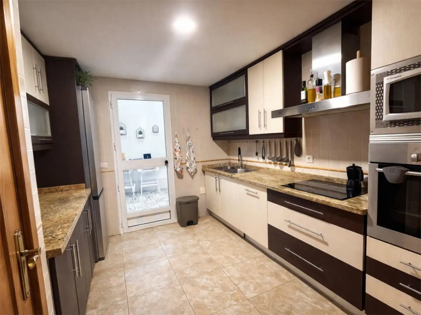 Detached homes for sale in Calle Jesús de Perceval, 20, Aguadulce Norte Kitchen of Detached homes for sale in Roquetas de Mar with Air Conditioner, Heating and Private garden