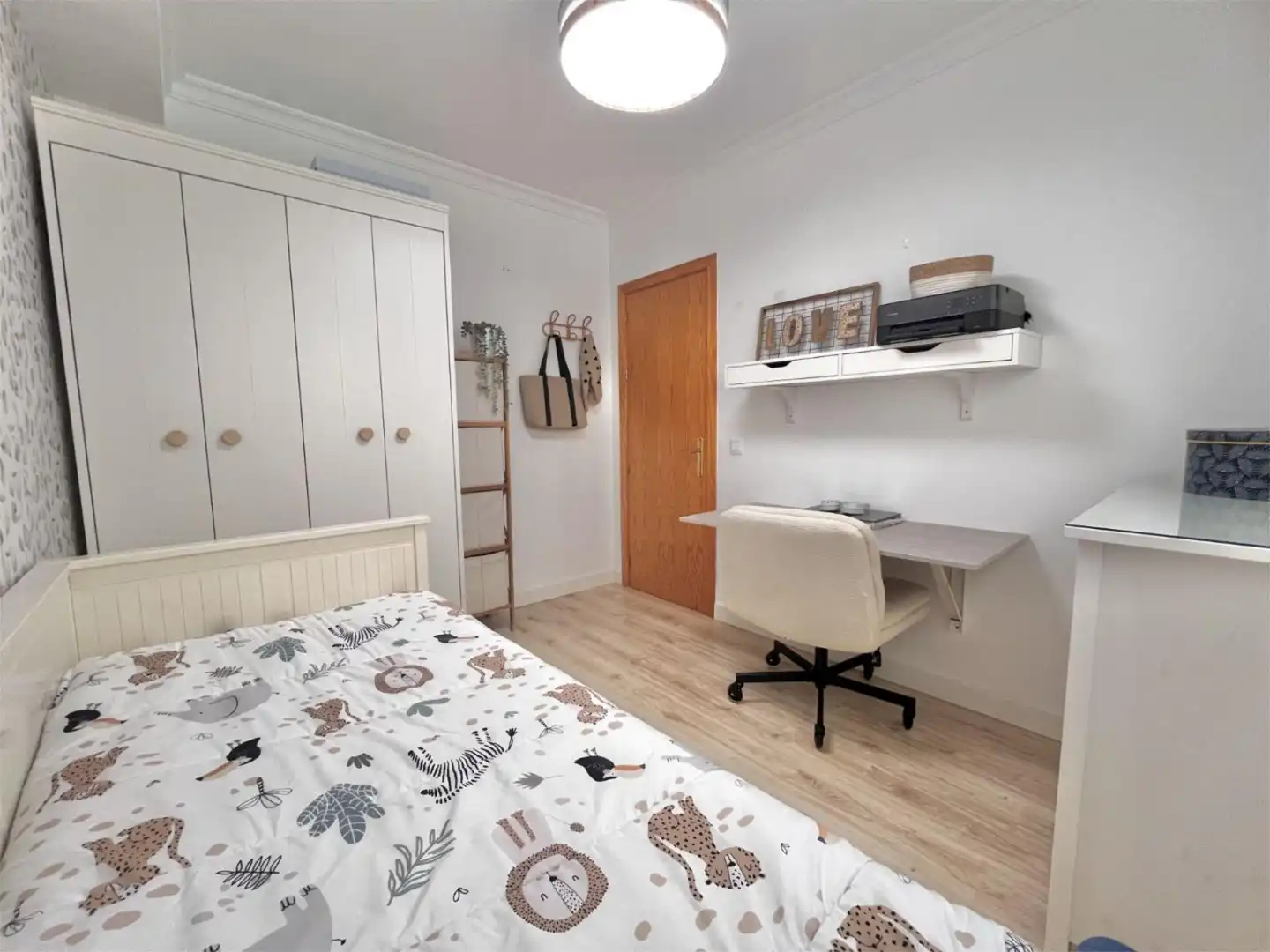 Detached homes for sale in Calle Jesús de Perceval, 20, Aguadulce Norte Bedroom of Detached homes for sale in Roquetas de Mar with Air Conditioner, Heating and Private garden