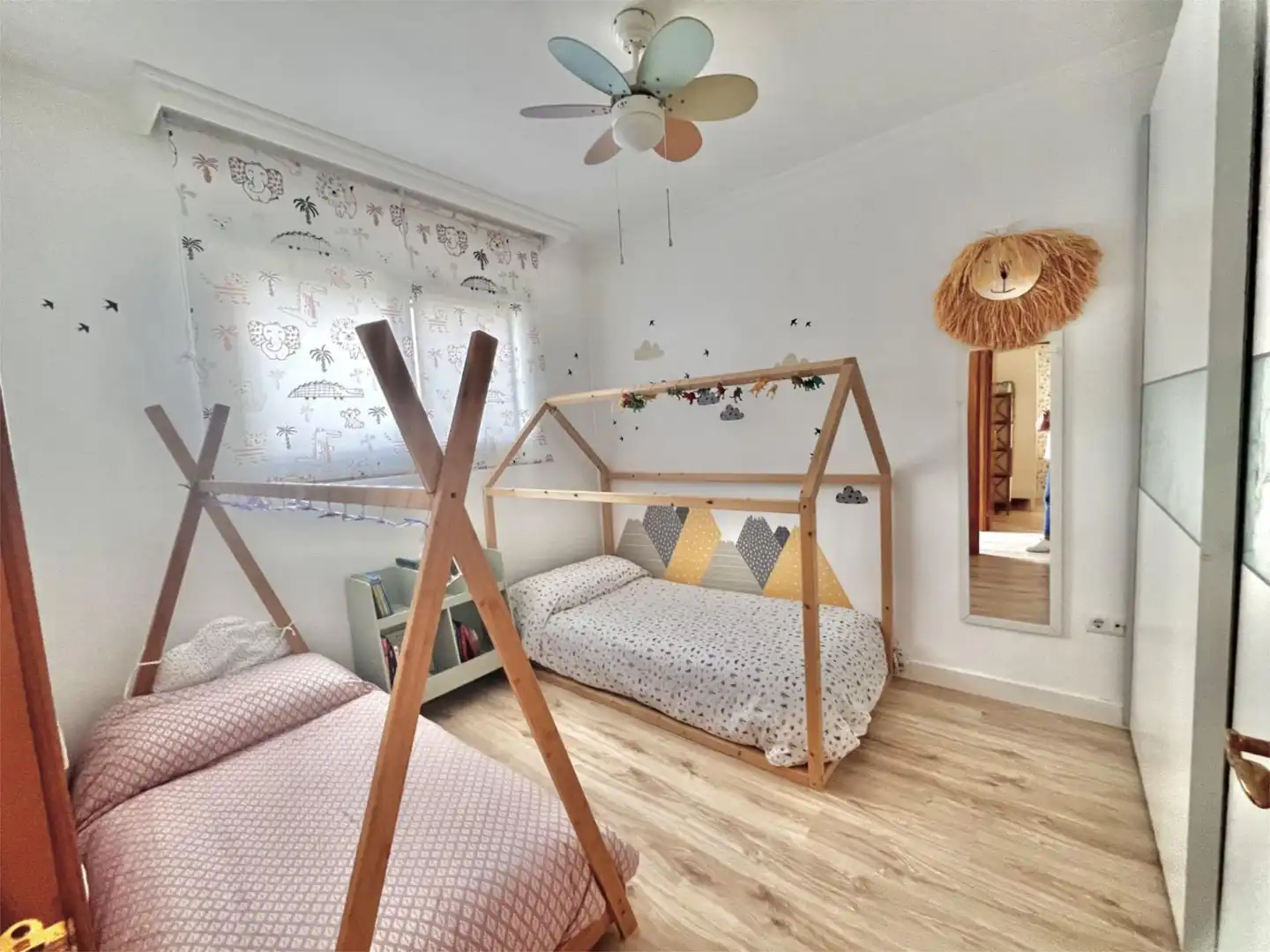 Detached homes for sale in Calle Jesús de Perceval, 20, Aguadulce Norte Bedroom of Detached homes for sale in Roquetas de Mar with Air Conditioner, Heating and Private garden