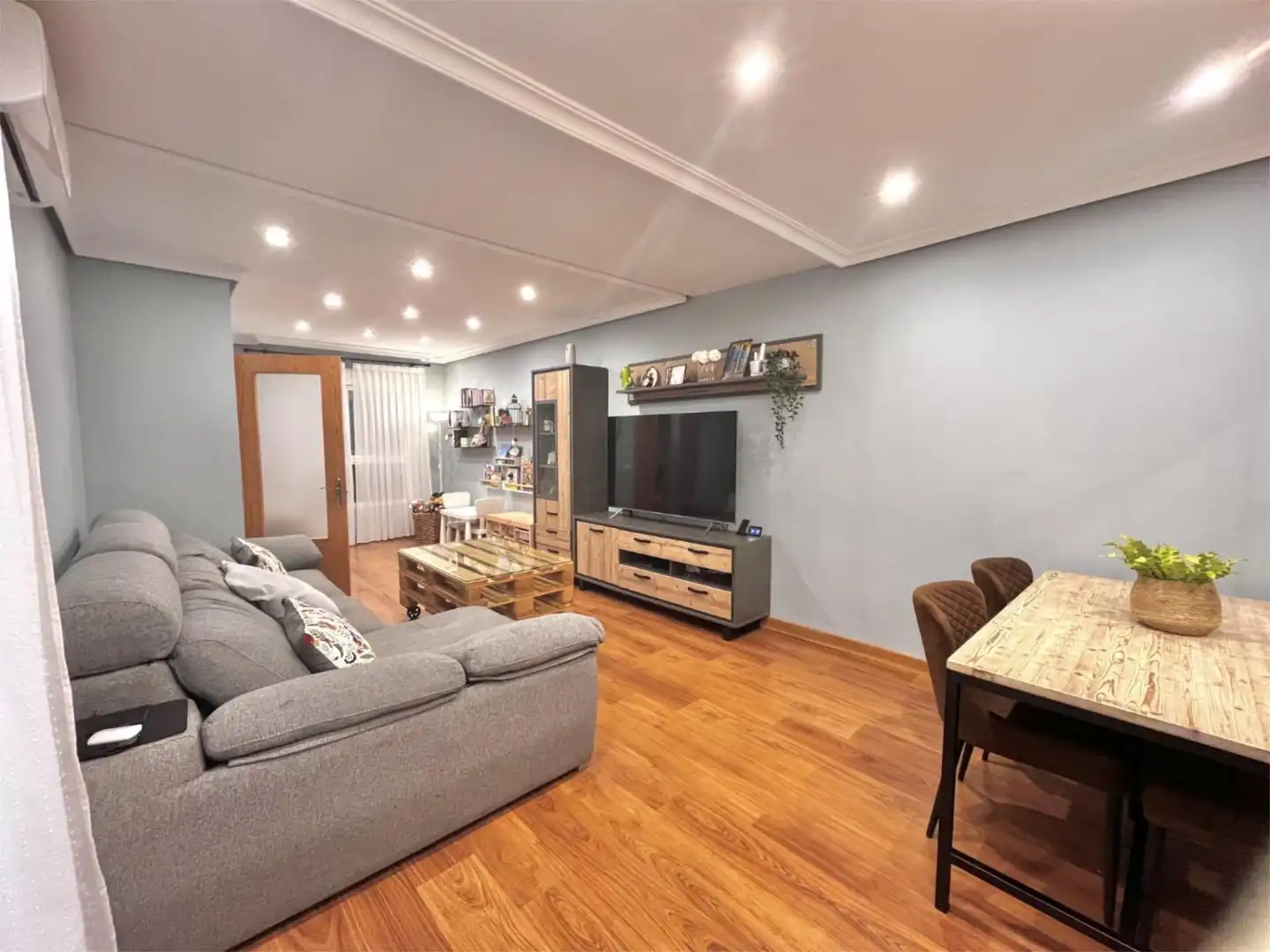 Detached homes for sale in Calle Jesús de Perceval, 20, Aguadulce Norte Living room of Detached homes for sale in Roquetas de Mar with Air Conditioner, Heating and Private garden