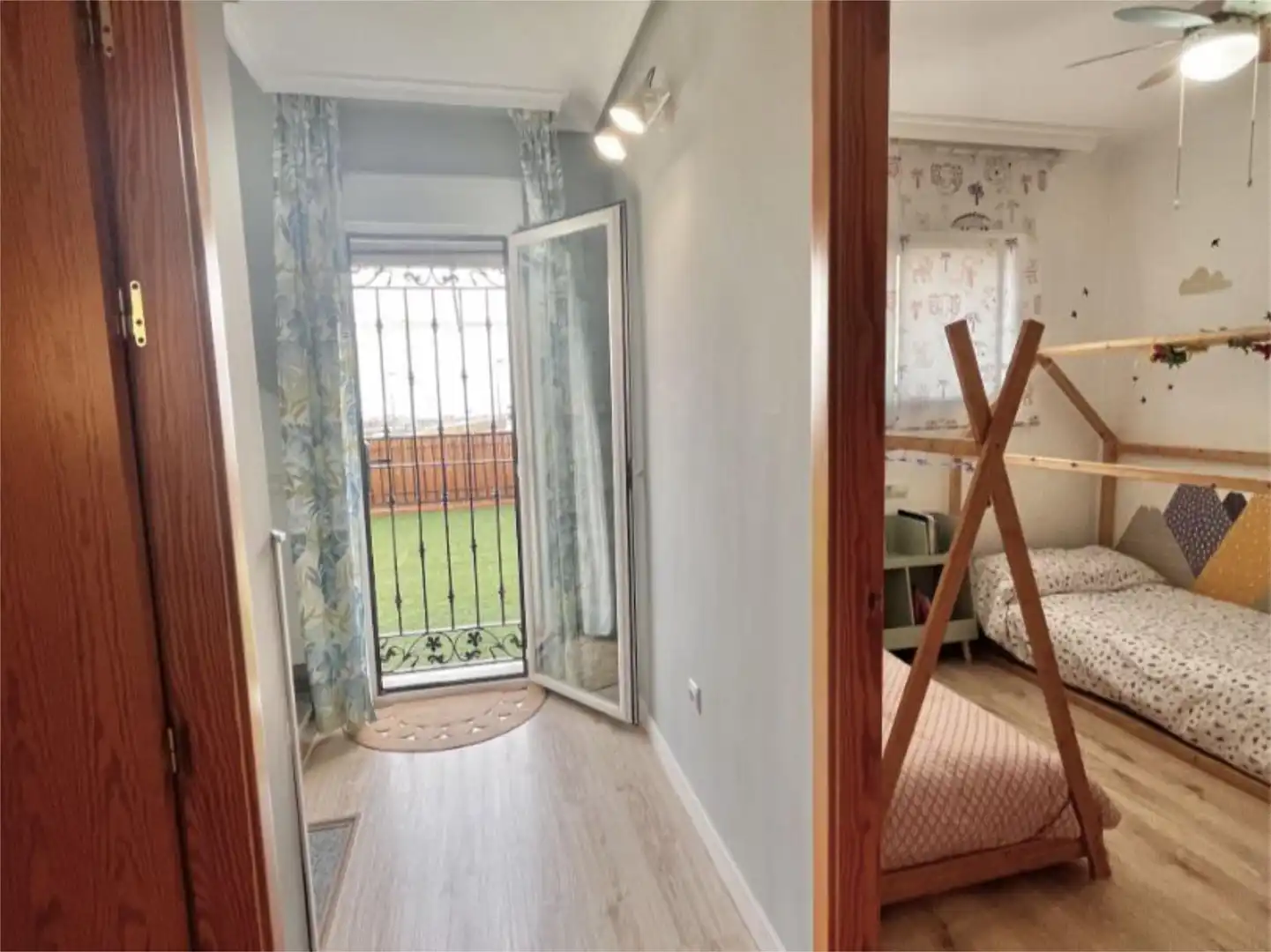 Detached homes for sale in Calle Jesús de Perceval, 20, Aguadulce Norte Bedroom of Detached homes for sale in Roquetas de Mar with Air Conditioner, Heating and Private garden