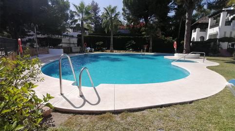 Foto 4 de Piso en venta en Calle Incosol, 40, Río Real, Marbella