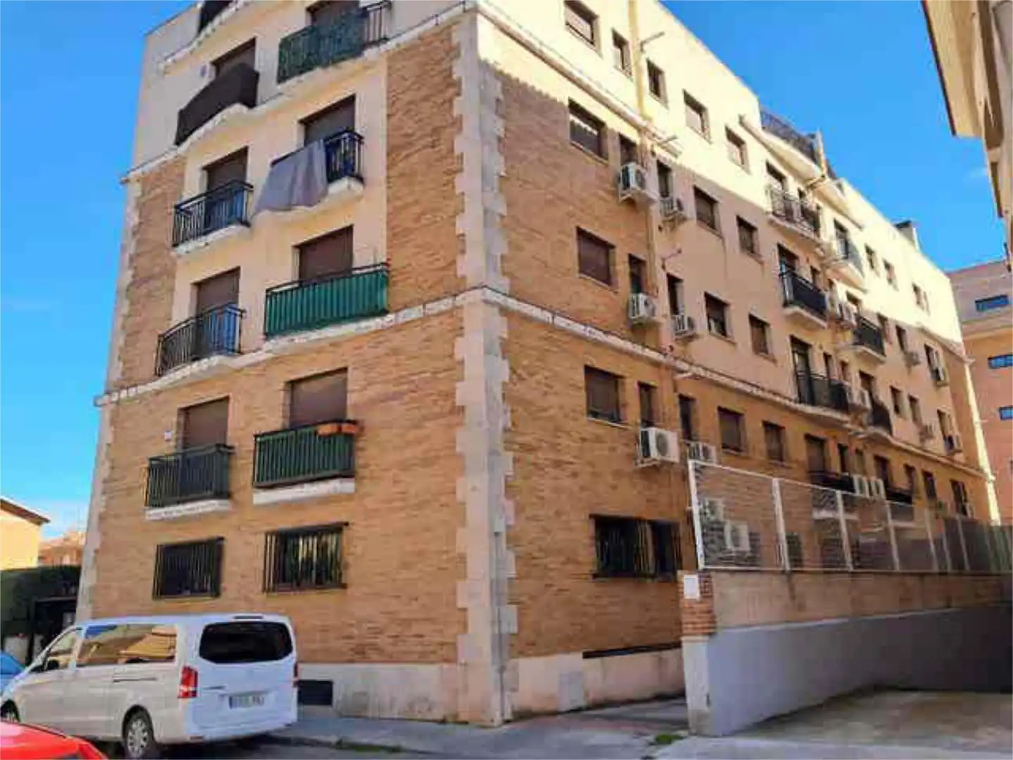 Vista exterior de Pis en venda en Ocaña amb Moblat