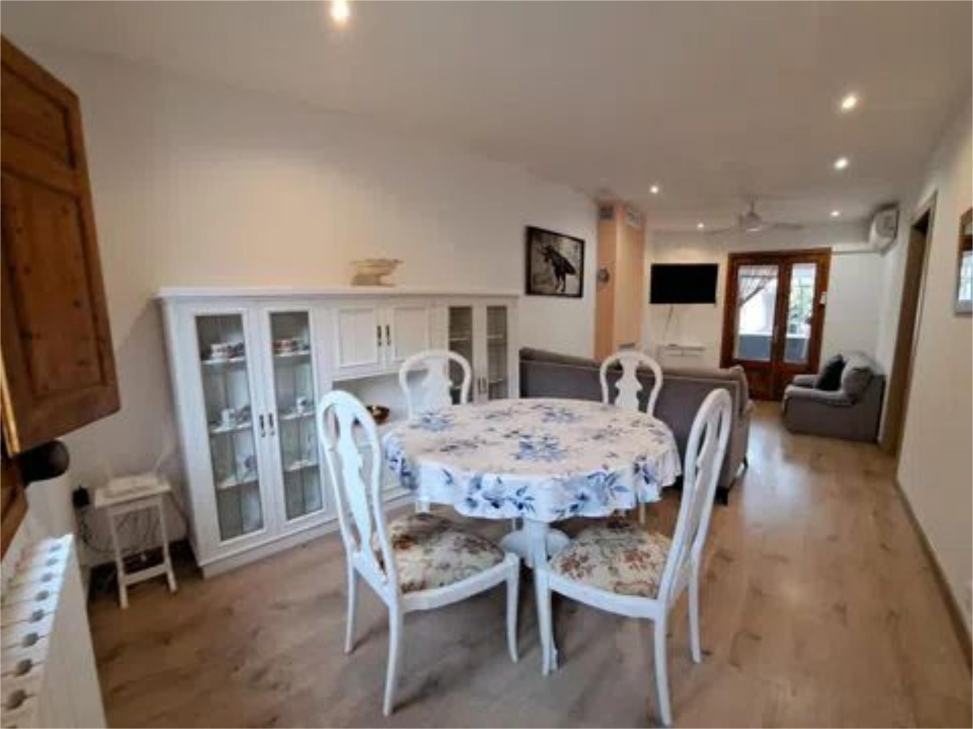 Dining room of Flat for rent in Coll de Nargó  with Air Conditioner, Heating and Parquet flooring
