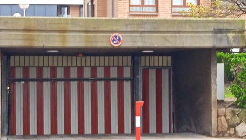 Garage for rent in Lamiako - Txopoeta, Leioa - image 1 Photo 1 of Garage for rent in Lamiako - Txopoeta, Leioa