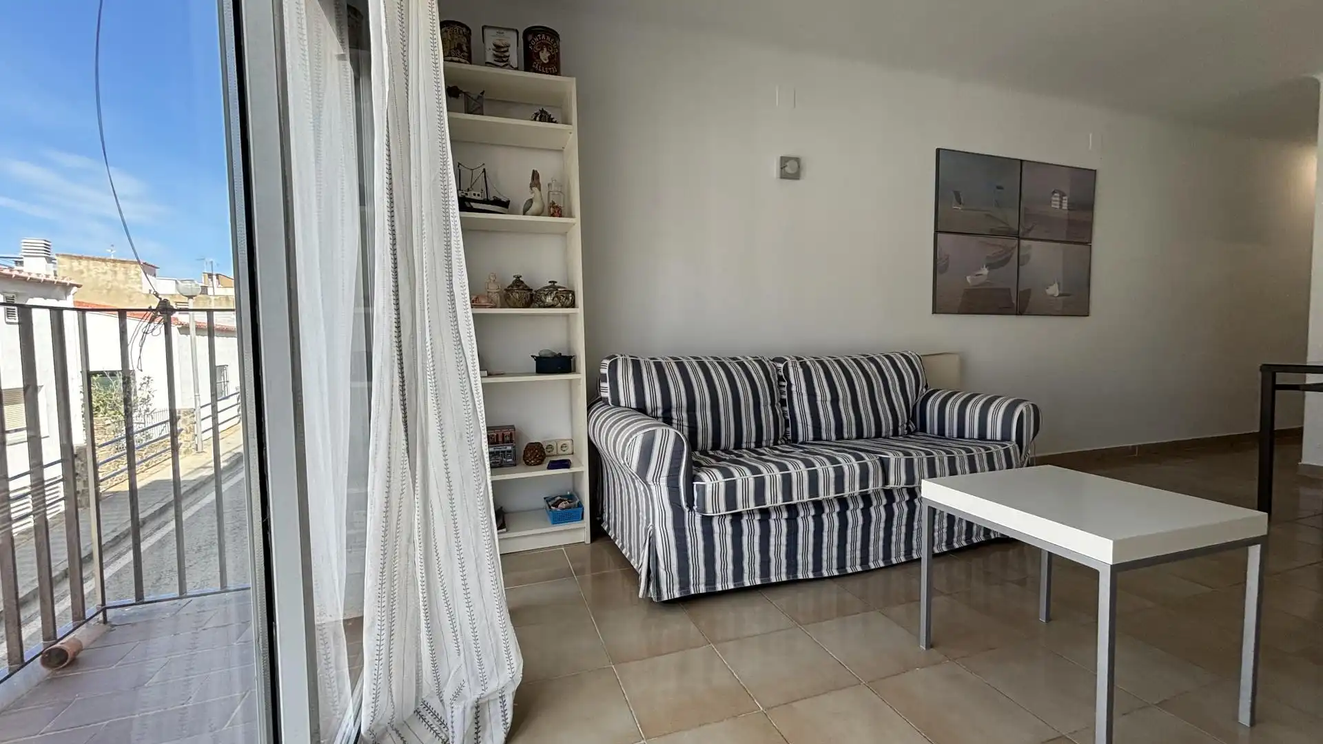 Flat for sale in Urbanitzacio Ginesteres, 20, El Port de la Selva Living room of Flat for sale in El Port de la Selva with Balcony