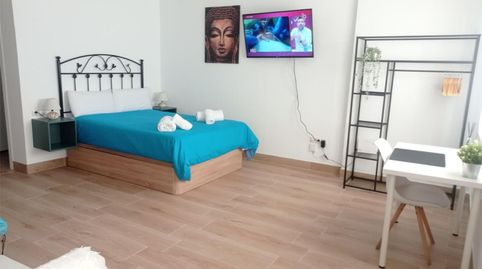 Piso de alquiler en Avenida de la Aurora, 40, Carranque - Haza Cuevas, Málaga Capital - imagen 3 Foto 3 de Piso de alquiler en Avenida de la Aurora, 40, Carranque - Haza Cuevas, Málaga Capital