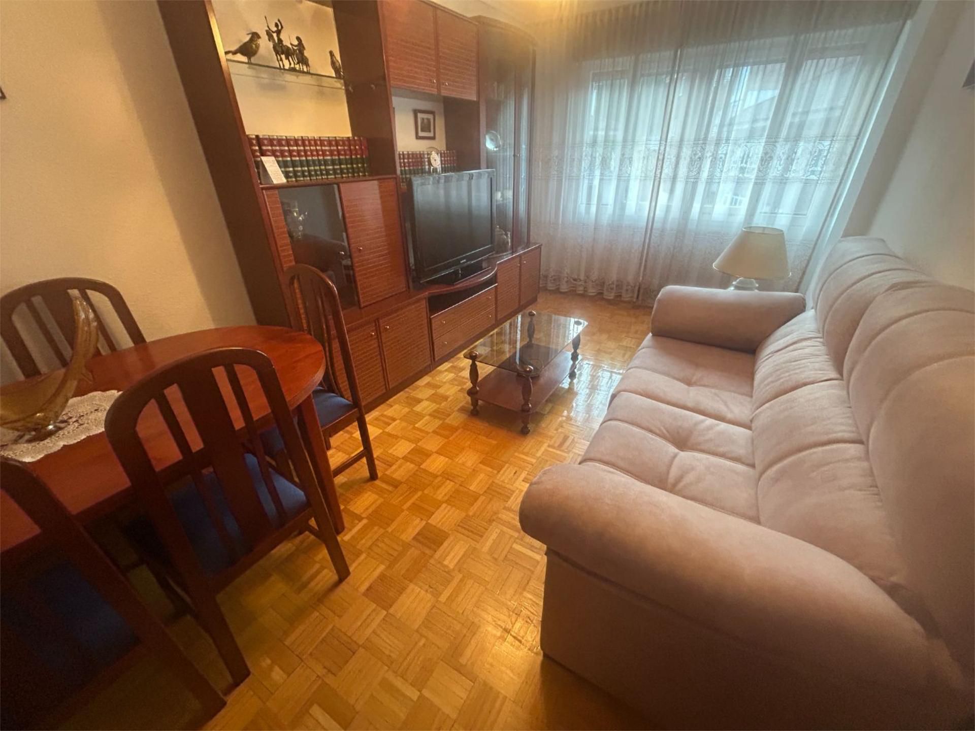 Wohnzimmer von Wohnung zur Miete in Briviesca mit Heizung, Parkett und Terrasse