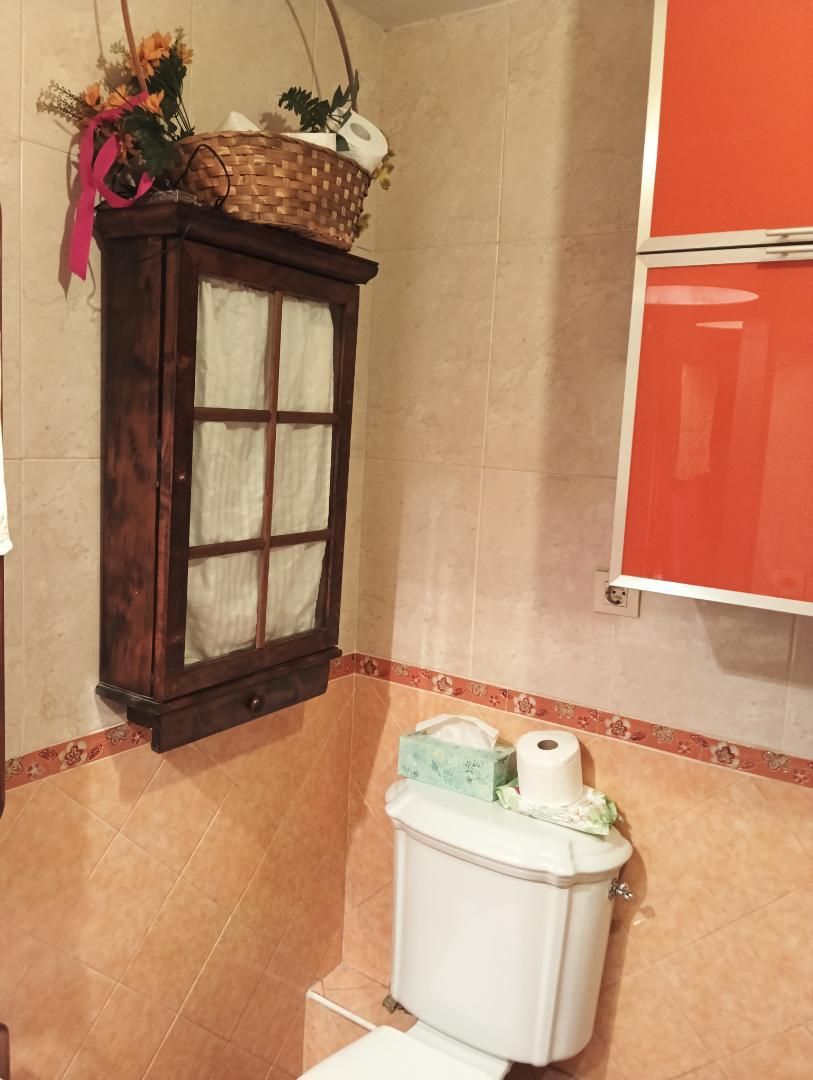 Bathroom of Flat for sale in Torrejón de Ardoz  with Air Conditioner, Heating and Parquet flooring