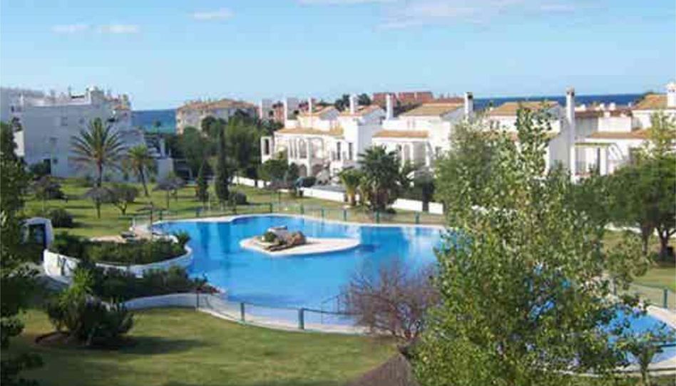 Apartamento de alquiler en Alemanes, Zahara de los Atunes - imagen 1 Foto 1 de Apartamento de alquiler en Alemanes, Zahara de los Atunes
