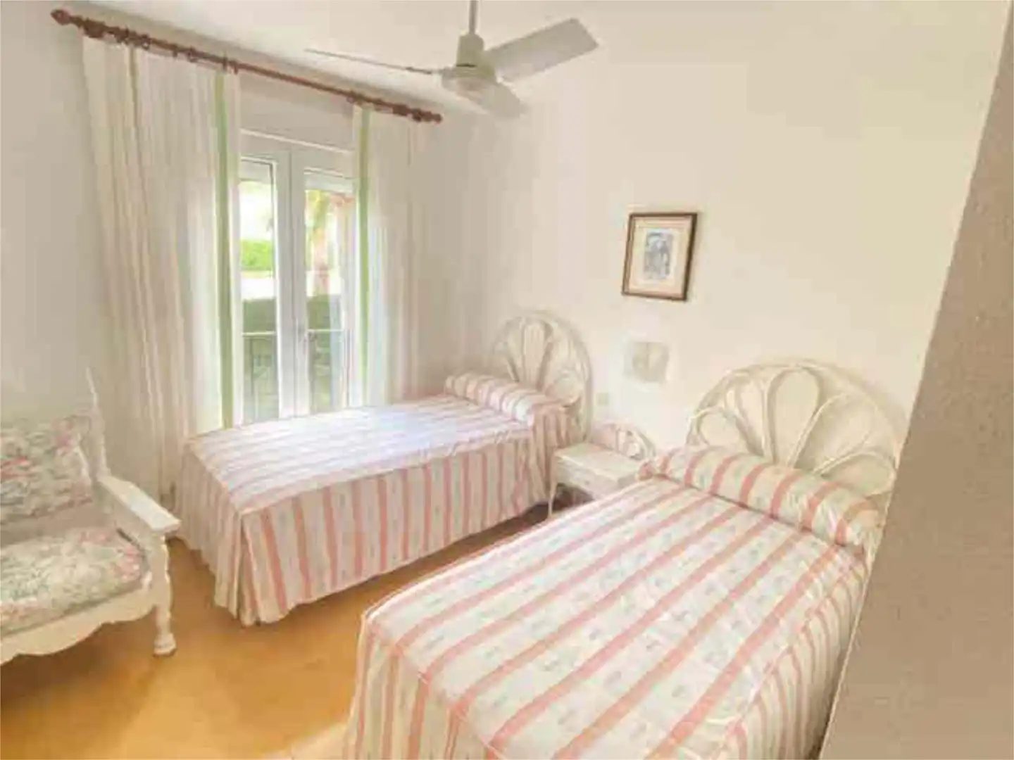 Apartamento de alquiler en Alemanes Habitación de Apartamento de alquiler en Zahara de los Atunes con Jardín privado, Terraza y Piscina