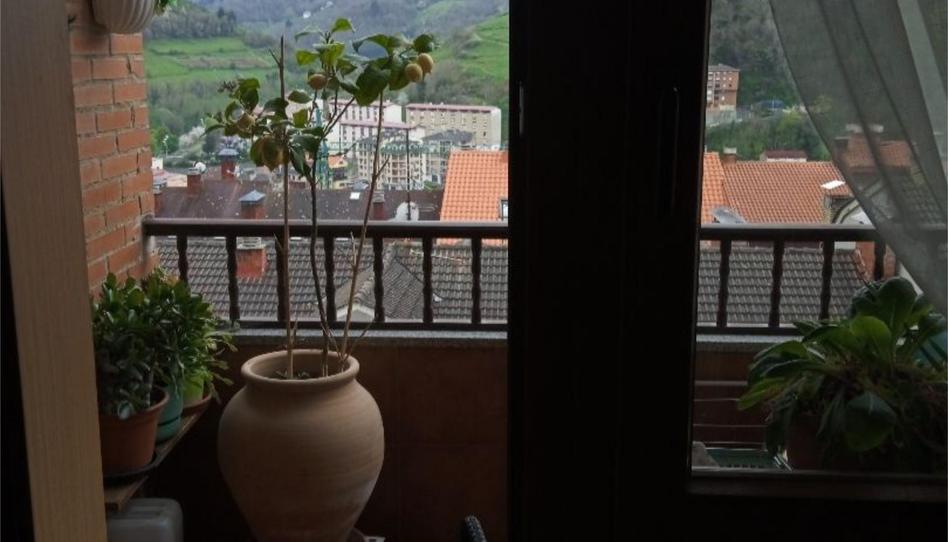 Pis en venda a Calle Santa Bárbara, 8, Cangas del Narcea, Asturias - imatge 1 Foto 1 de Pis en venda a Calle Santa Bárbara, 8, Cangas del Narcea, Asturias