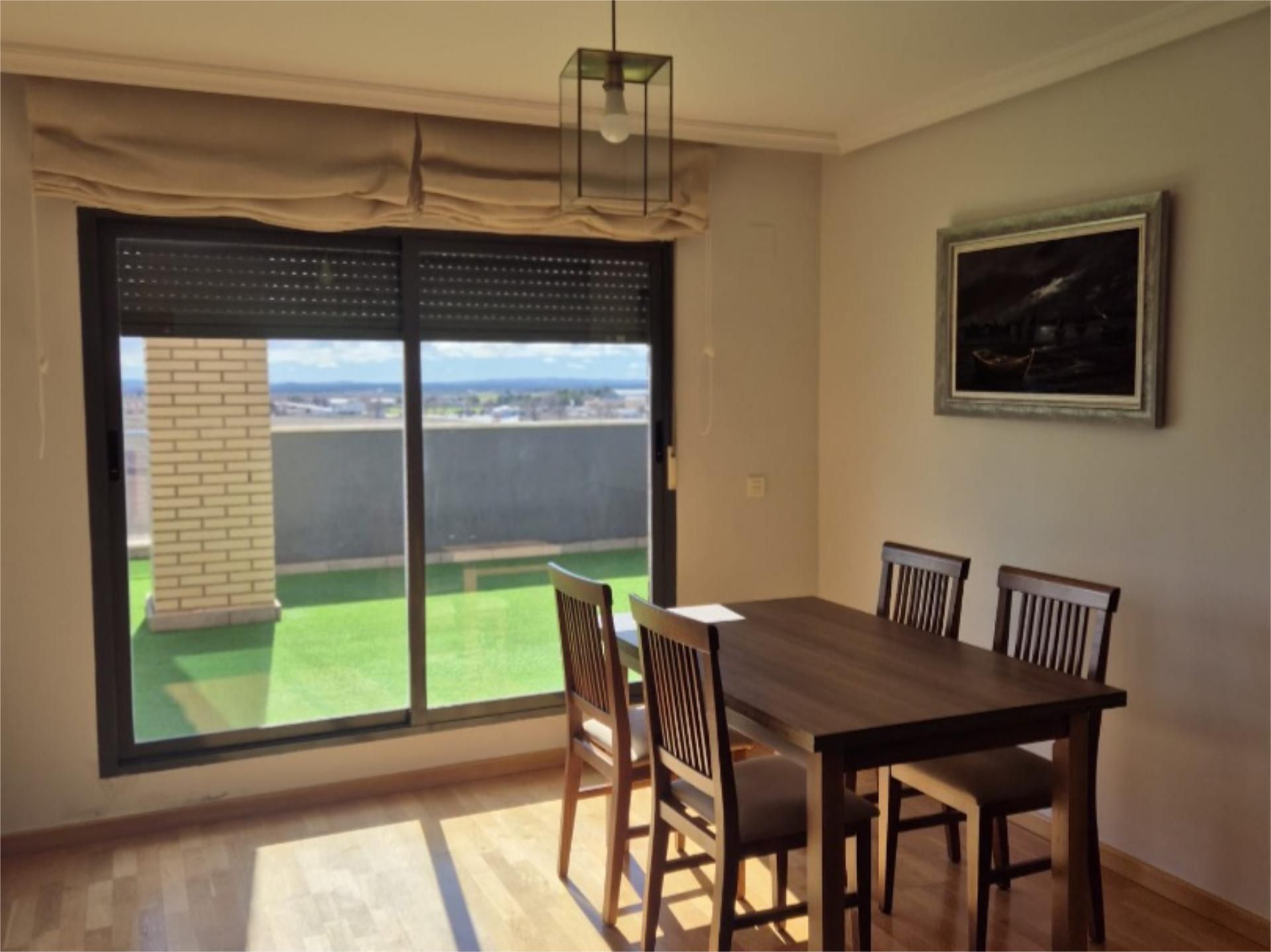 Flat for rent in Avenida de la Mancha, 88, Facultad de Medicina Dining room of Flat for rent in Albacete Capital with Air Conditioner, Terrace and Swimming Pool