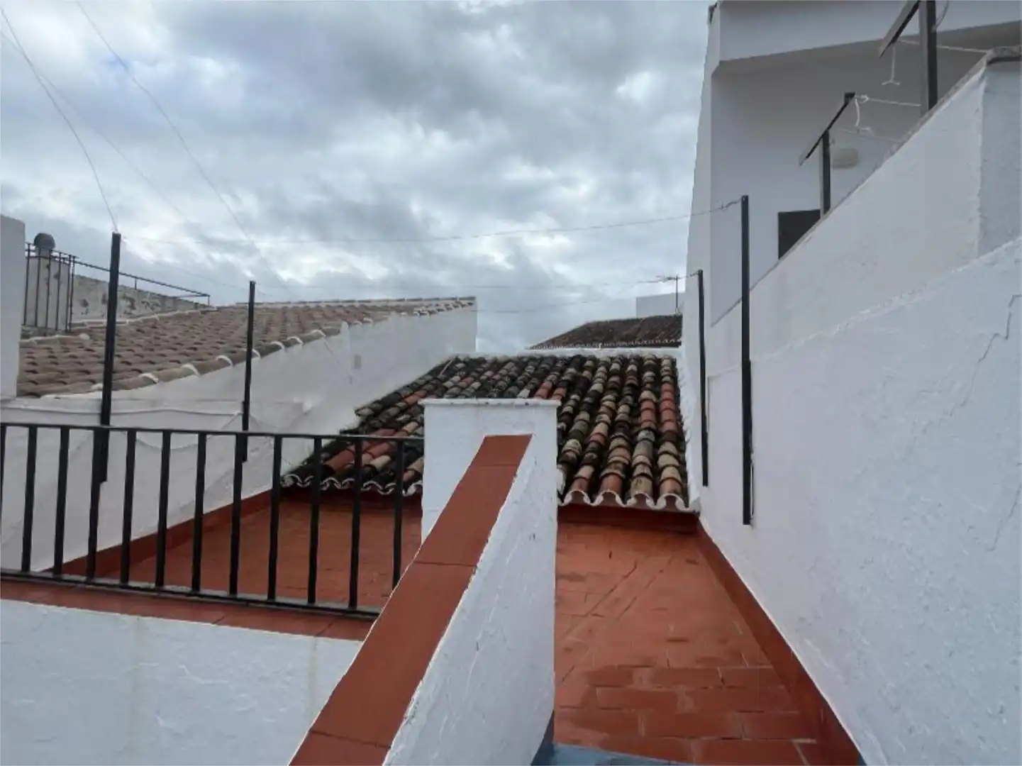 Casa adosada en venda a Calle Vieja, 32, Olvera Vista exterior de Casa adosada en venda en Olvera amb Balcó