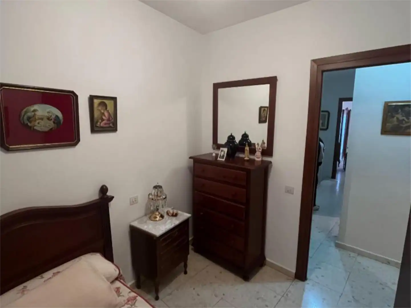 Casa adosada en venda a Calle Vieja, 32, Olvera Dormitori de Casa adosada en venda en Olvera amb Balcó