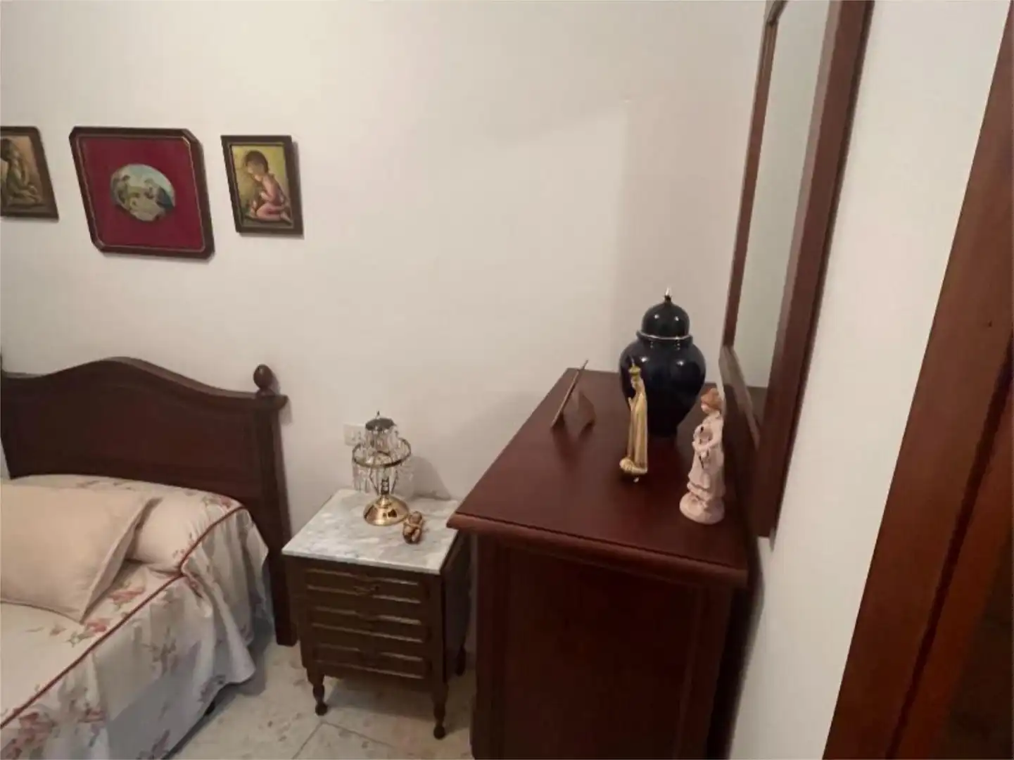 Casa adosada en venda a Calle Vieja, 32, Olvera Dormitori de Casa adosada en venda en Olvera amb Balcó